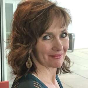 April Tooke headshot