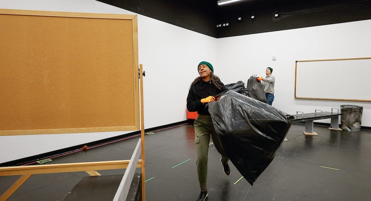 Theatreworks closes 50th season with 'The Garbologists' 3 Jada