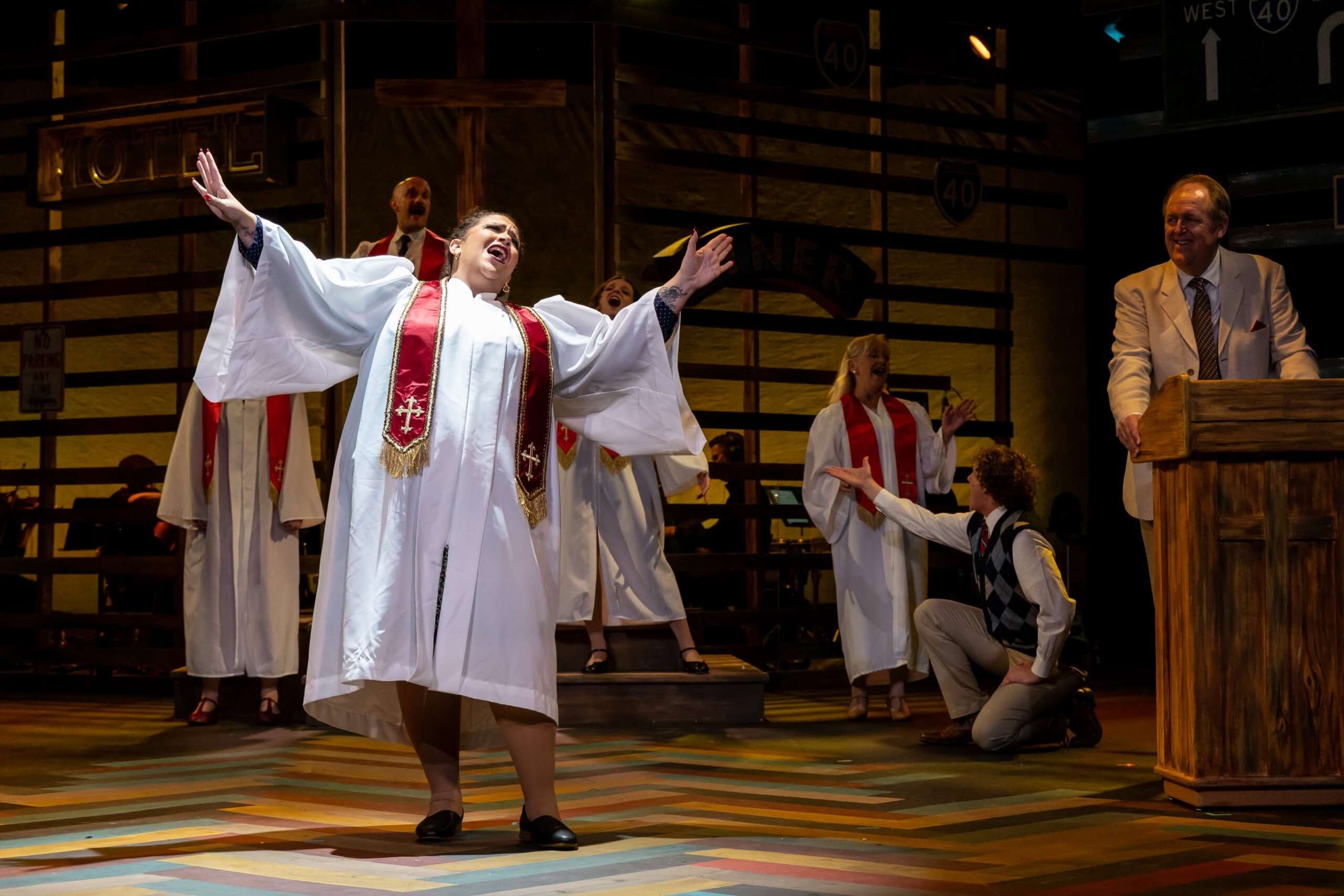 'Violet' is a well-produced staging of an odd musical 5 People sing in church