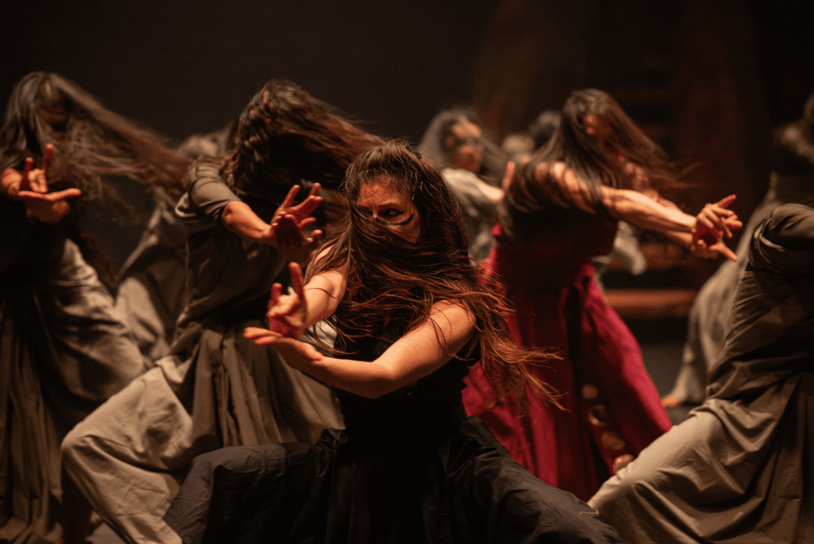 Review: Akram Khan’s ‘Thikra: Night of Remembering’ at Jacob’s Pillow 2 Woman dance together