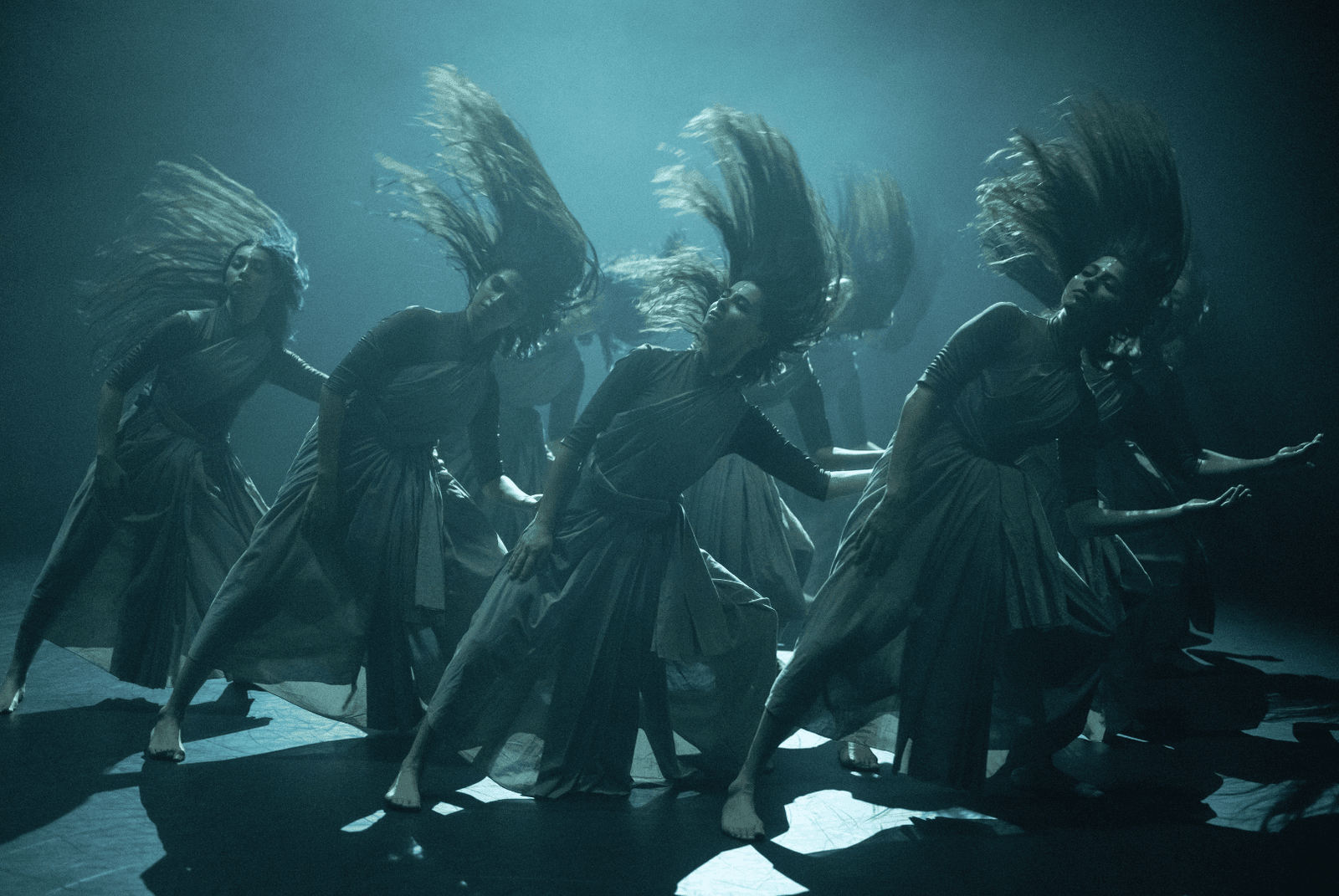 Review: Akram Khan’s ‘Thikra: Night of Remembering’ at Jacob’s Pillow 3 Woman use their hair to dance