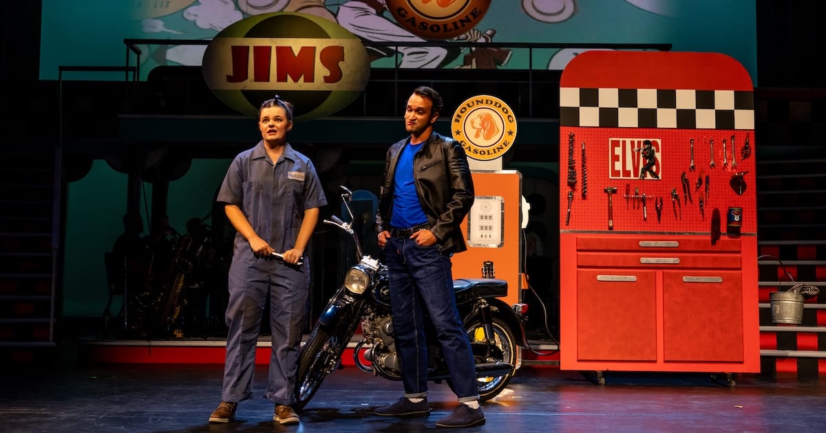 actors onstage in a musical