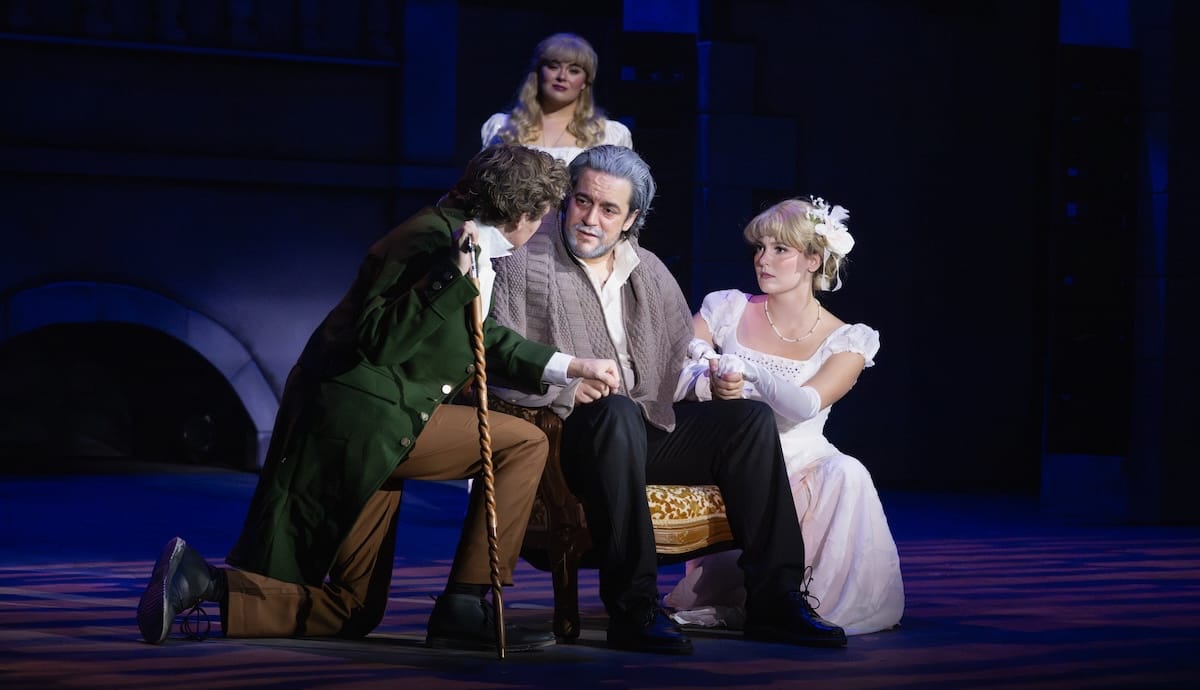 Candlelight storms the barricade with a superb 'Les Misérables’ 4 A scene from the end of Les Misérables with Jean Valjean's family and the ghost of Fantine